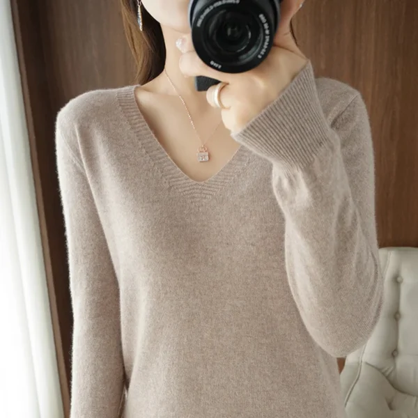 Autumn And Winter New Women's Warm V-neck Pullover Knitted Sweater Korean Fashion Long-sleeved Loose Thin Inner Top 4