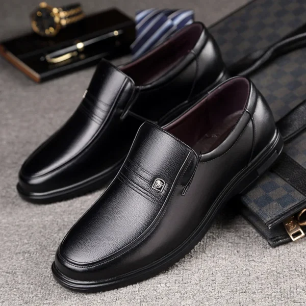 Shoes Men Loafers Genuine Leather Handmade Slip On Business Casual Shoes Classic Soft Leather Hombre Breathable Men Shoes Flat 2