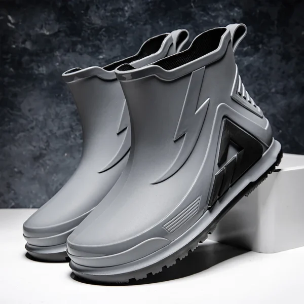 Fashion Men's Rain Boots Lovers Outdoor Non-slip Waterproof Working Water Boots Couple's Ankle Platform Rainboots Fishing Shoes 4