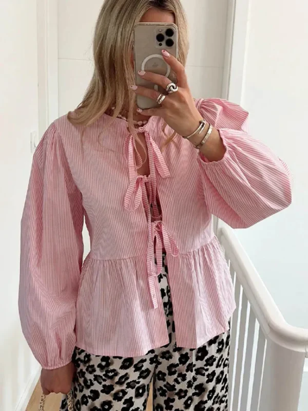 Striped Shirt Women Tops Bow Tied Pleats Lace Up Button Blouses Puff Sleeve Hollow Out O-neck Blouses Summer Sweet Plaid Tops 2