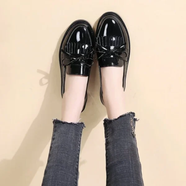 Womens Shoes Patent Leather Women Loafers British Tassel Casual Female Flat Shoes Bowknot Small Leather Shoe Comfortable Zapatos 5