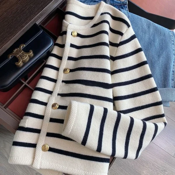 White Black Striped Knitted Sweater Cardigans Women Spring Short Cardigan Long Sleeve Cardigan Korean Fashion Long Sleeve Female 4