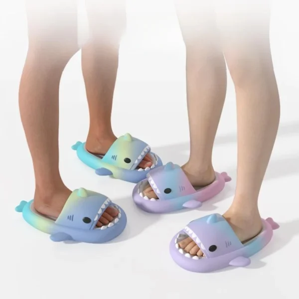 Summer Shark Slippers Women Fashion Sandals Gradient Color Casual Home Shoes EVA Non-Slip Men Flip Flops Beach Shark Slides 2