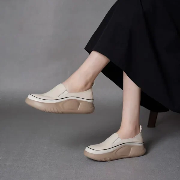 2023 Spring Autumn New Colored Round Head Fashion Leather Shoes for Women Wearing Comfortable Thick Sole Shoes on The Outside 2