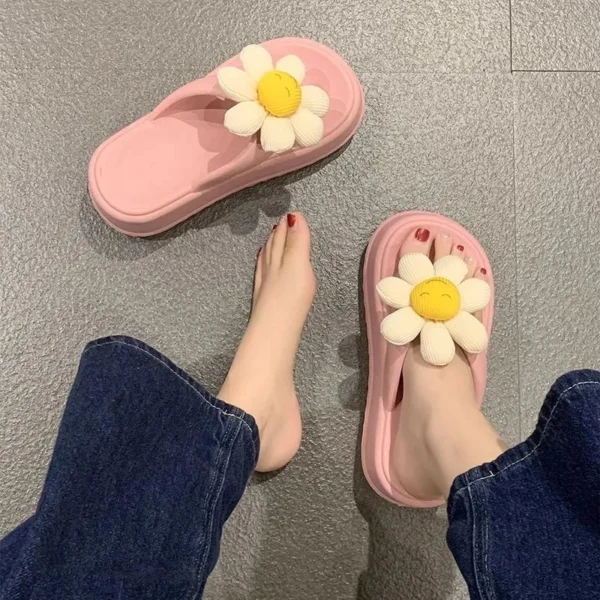 7cm Thick Bottom Summer New Women's Herringbone Slippers High Soft Bottom Anti-skid Beach Shoes Lovely Big Flower Home Slippers 5