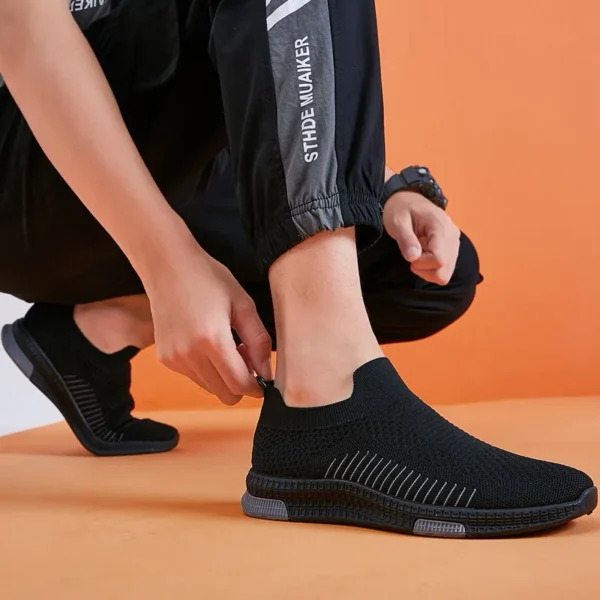 Xiaomi Youpin Sneakers Men Anti Odor Breathable Sports Flying Woven Walking Fashion Retro Casual Loafers Outdoor Casual Shoes 2