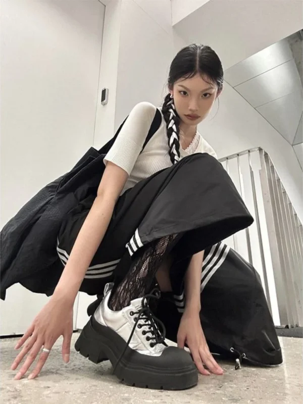 Y2K Parachute Skirt Women Vintage Streetwear Korean loose Side Striped Black Skirts New Casual Drawstring Aesthetics Skirt 2023 6