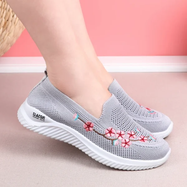 Shoes Women Sneakers Mesh Breathable Floral Comfort Mother Soft Solid Color Fashion Female Footwear Lightweight Shoes for Women 3