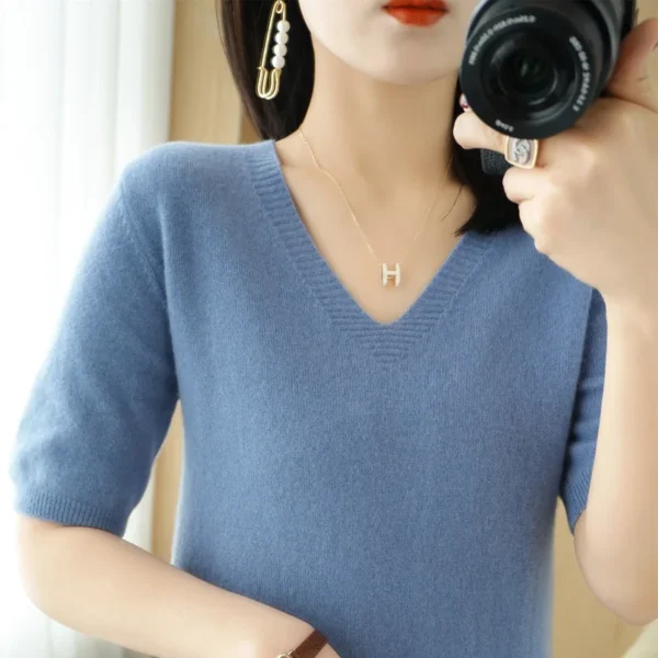 Spring/Summer 2022 Ladies Sweater Pullover Solid Color V-neck Half-sleeved Knitted Cashmere Sweater Thin Casual Top 2