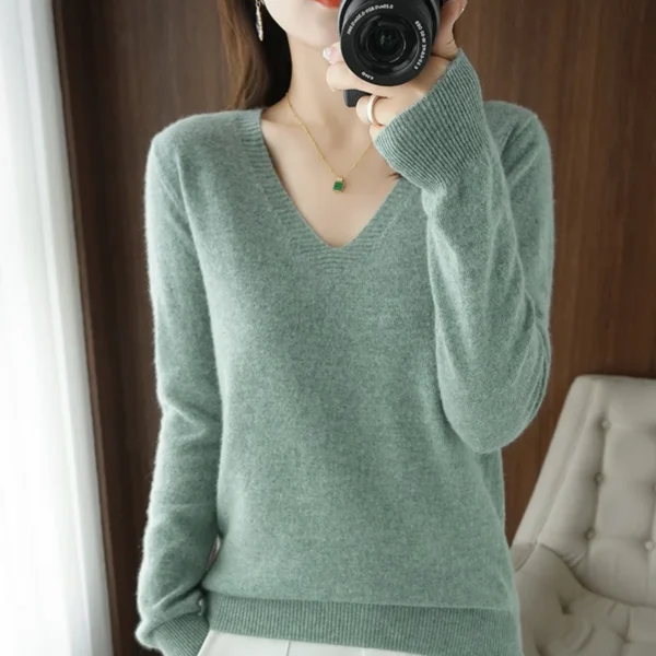 Autumn And Winter New Women's Warm V-neck Pullover Knitted Sweater Korean Fashion Long-sleeved Loose Thin Inner Top 3