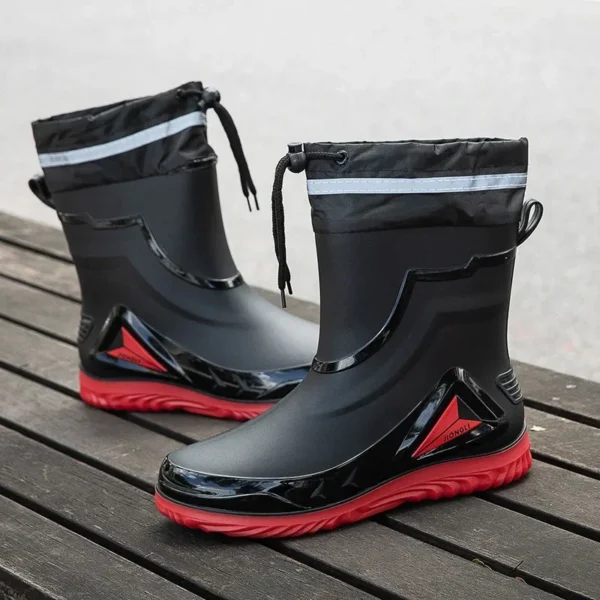 Men's waterproof anti-slip rain boots outdoor fishing boots new rain boots men's rubber shoes with velvet to keep warm in winter 1