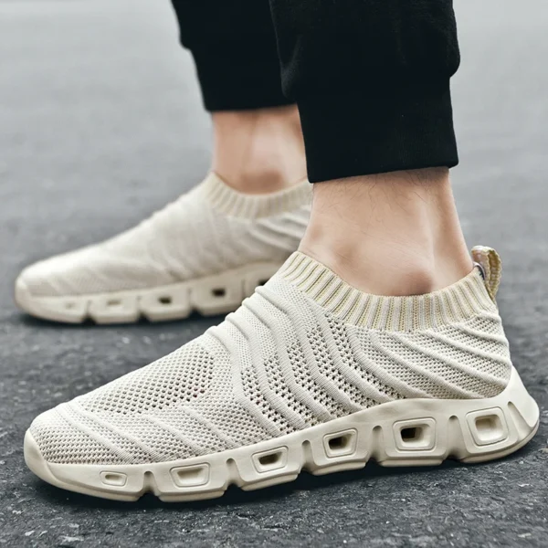 Hot Sale Harajuku Men Soft Casual Shoes Breathable Stylish Sport Sneakers Male Outdoor Flats Walking Sock Shoes Plus Size 39-48 2