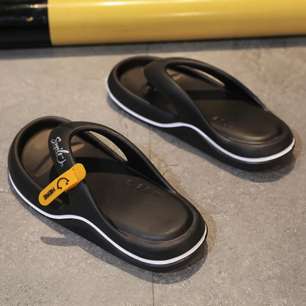 Fashion Men Slippers Flip Flops Indoor Outdoor Beach Sandals Super Soft Bottom Slides Non-slip Trend Men Slippers Flip Flops 4