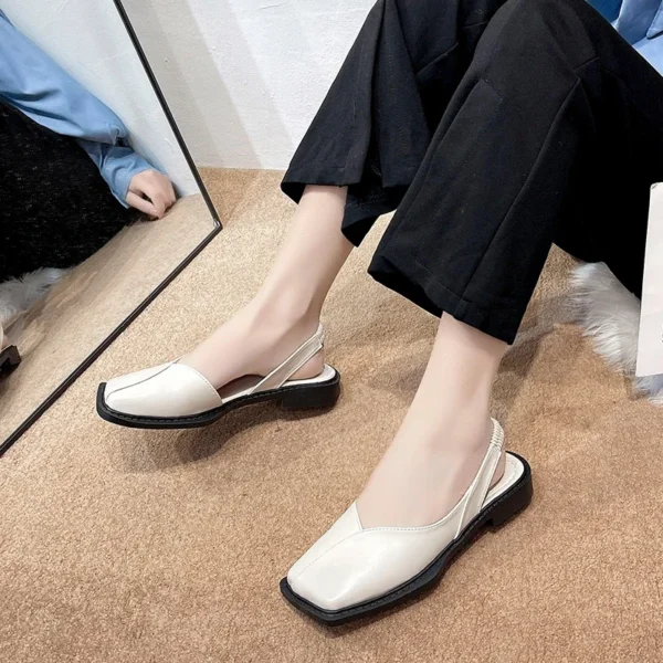 New 2024 Summer Square Toe Pleated Elastic Sandals Fashion Women's Slippers Women's Digging Toe Sandals Women's Designer Sandals 5