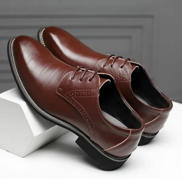 Men Oxfords Shoes British Black Blue Shoes Handmade Comfortable Formal Dress Men Flats Lace-Up Bullock Business Shoes hjm7 4