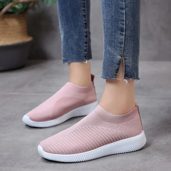 2024 Breathable Mesh Platform Sneakers for Men Slip-on Soft Bottom Unisex Casual Shoes Super Light Comfort Couple Sports Shoes 4