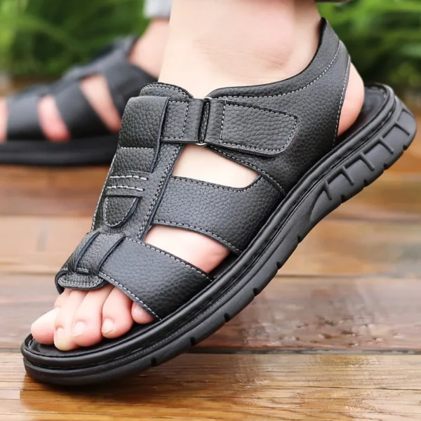 Men's Sandals Summer Outdoor Beach Shoes for Men Fashionable Leather Dad Sandals 2024 Breathable and Comfortable Male Sandals 3